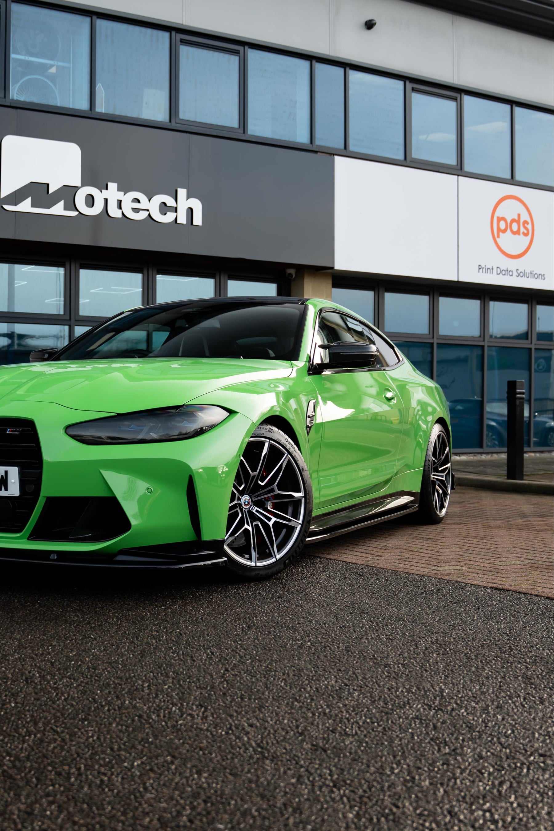 BMW M4 G82 Maxton Design Side Skirts