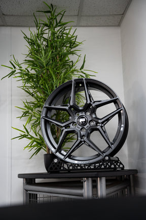 VW Golf Mk7/7.5 GTI/R M-W1 19" Carbon Grey Motech Wheel